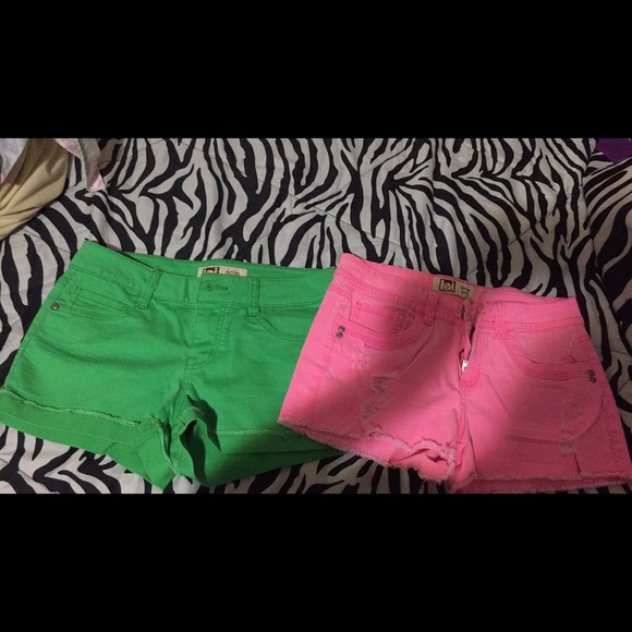 Shorts - Picture 1 of 5